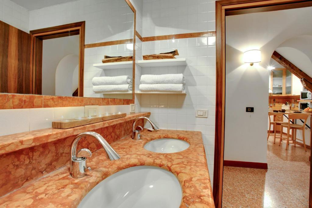 Ca' Cortigiane Suite Венеция Номер фото